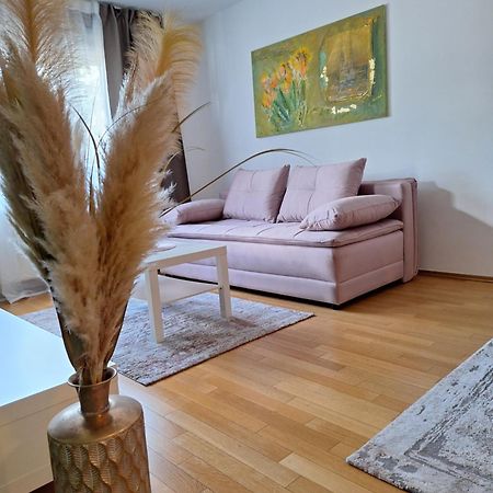 Apartman Lory, Zagreb, Downtown, With Own Parking In The Garage Exterior photo