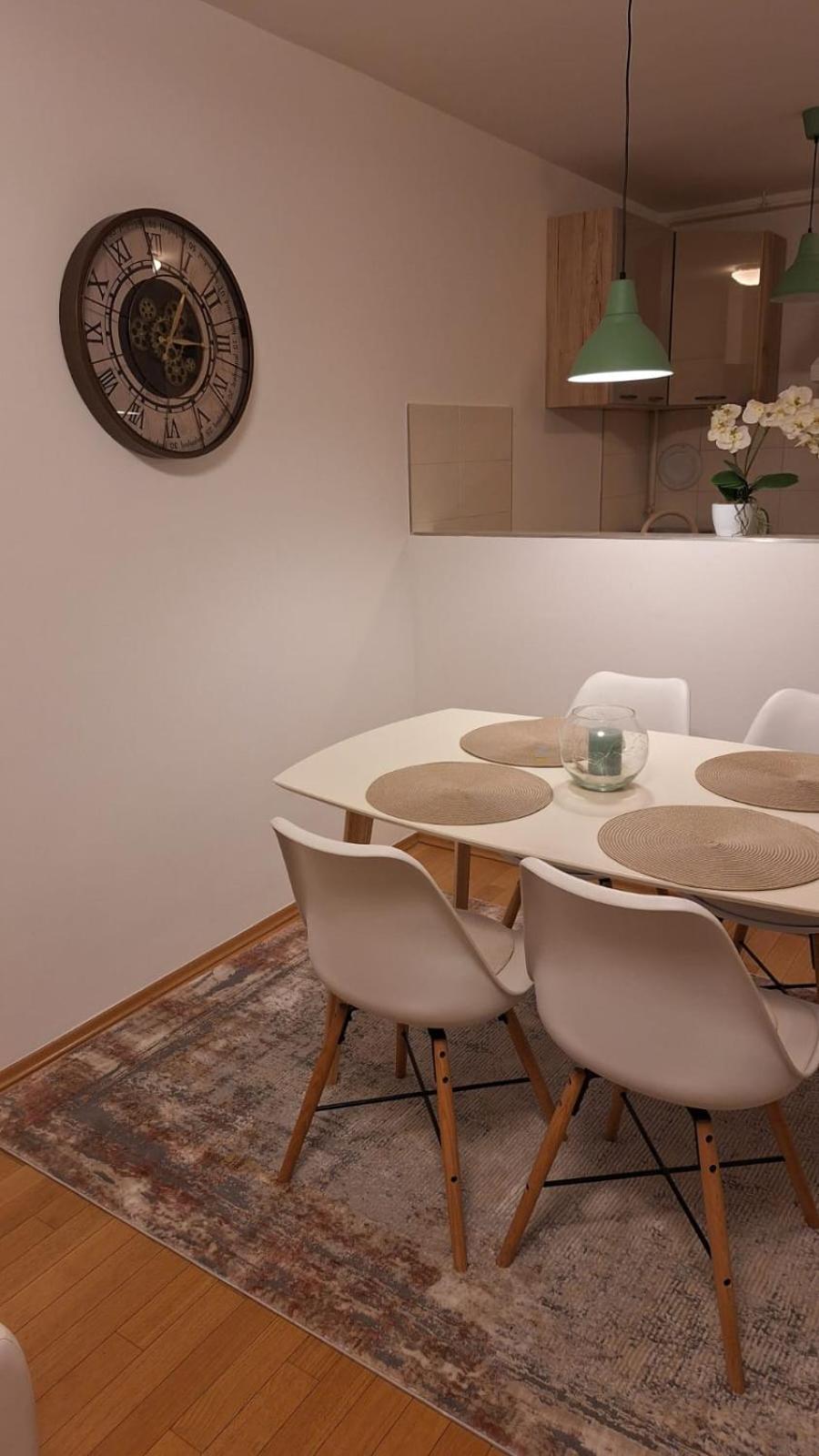 Apartman Lory, Zagreb, Downtown, With Own Parking In The Garage Exterior photo